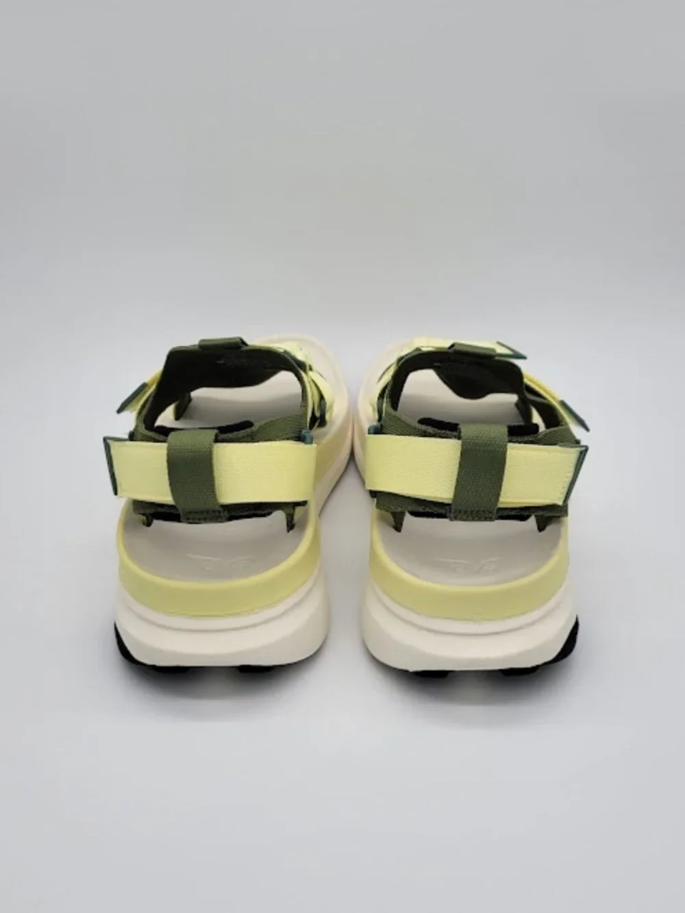 TEVA Aventrail Men’s Trail Running Hiking Sandals Green  Size 10 NWOB